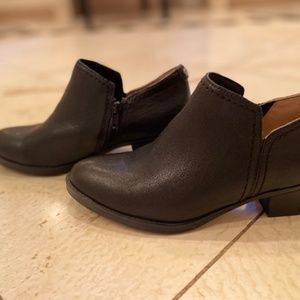 Naturalizer Carlyn bootie